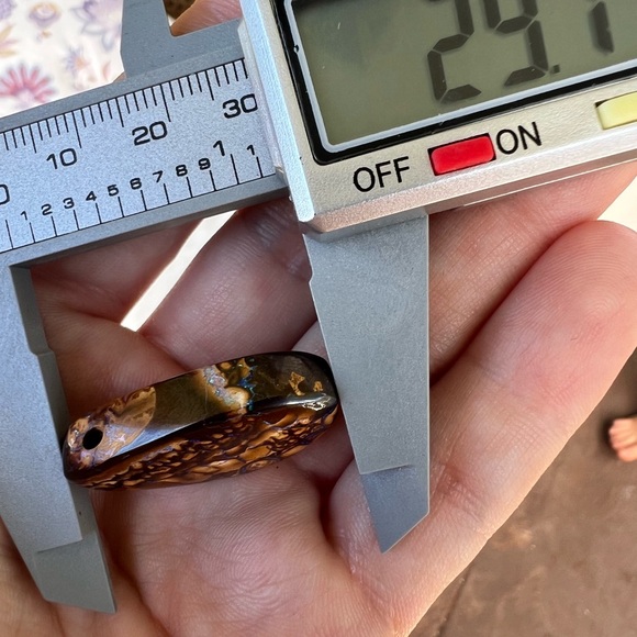 Huge 34.00ctw genuine boulder Opal loose!!! Extremely nice colors with gem jar - Picture 5 of 13